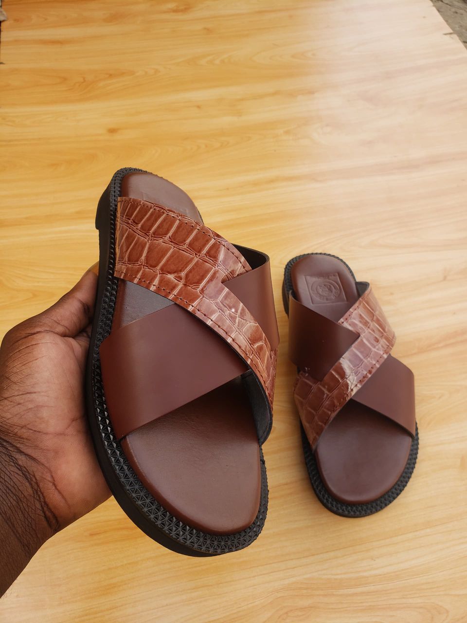 Ghana Made Men's Slippers (Crocodile Skin Brown Leather) 1 Ghana Made Men's Slippers (Crocodile Skin Brown Leather)